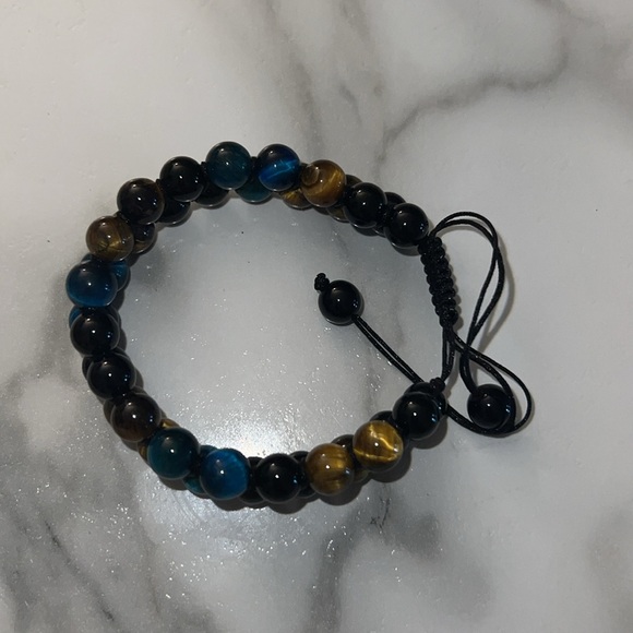 Black Onyx and Blue Beaded Bracelet - Picture 1 of 5